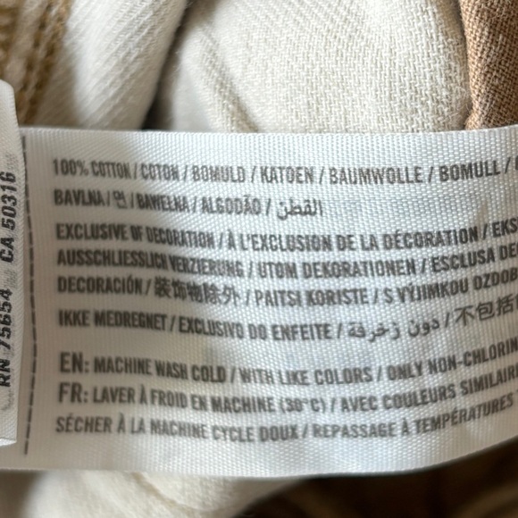 Abercrombie & Fitch Men’s Distressed Khaki/Tan Button Fly Cargo Shorts Sz 33 - Picture 2 of 5